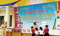  Tuyên truyền an toàn giao thông cho hơn 1 vạn học sinh ở Hà Nội 