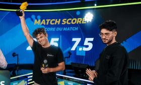 Carlsen đè bẹp Fizrouja, vô địch Speed Chess Championship 2024 