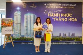 Những khách hàng đầu tiên tiếp nhận căn hộ hạng sang Diamond Crown Hai Phong  第1张