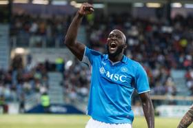 Lukaku không ngừng tỏa sáng, tìm lại bản năng &quot;sát thủ&quot; ở CLB mới