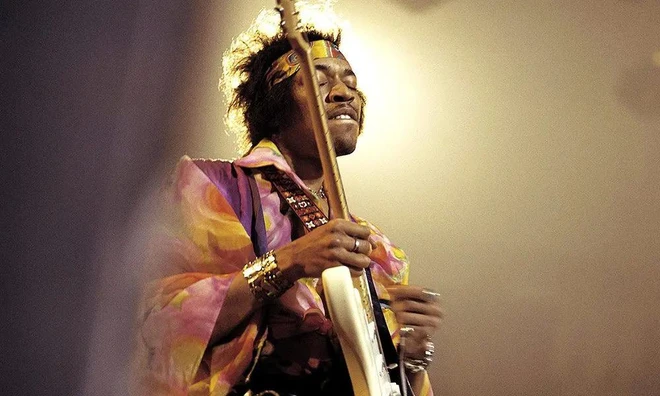  Đạo diễn gốc Việt được mời làm phim về huyền thoại nhạc rock Jimi Hendrix 第1张