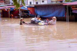 Nhiều tấm lòng thơm thảo đồng hành cùng VietNamNet ủng hộ bào miền Bắc  第3张