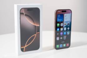 iPhone 16 Pro Max xách tay giảm 15 triệu đồng sau vài giờ 