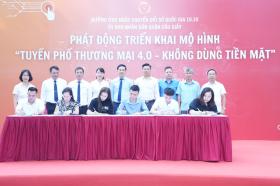 Phố Trung Hoà - “Tuyến phố thương mại 4.0 – Không dùng tiền mặt”