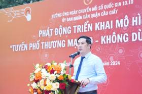 Phố Trung Hoà - “Tuyến phố thương mại 4.0 – Không dùng tiền mặt”