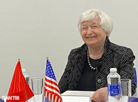 Bộ trưởng Tài chính Mỹ Janet Yellen ngồi thử xe máy điện của start up Việt  第2张