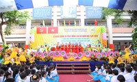  Trường tiểu học chỉ phát giấy khen sinh ủng hộ đồng bào bão lũ từ 100.000 trở lên bị giải trình 第2张