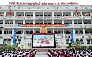 Nhiều trường đại học không tổ chức, không nhận hoa ngày khai giảng, chuyển hàng tỷ đồng đến Mặt trận Tổ quốc Việt Nam 