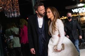 &quot;Vén màn&quot; cuộc hôn nhân 2 năm ngắn ngủi của Jennifer Lopez và Ben Affleck