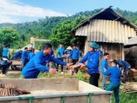  &apos;Sáng mãi con đường cách mạng của thanh niên&apos; trên quê hương anh Lý Tự Trọng 第4张