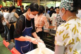 &quot;Bữa Cơm Yêu Thương&quot;: Tuổi trẻ chọn sẻ chia lòng nhân ái  第62张