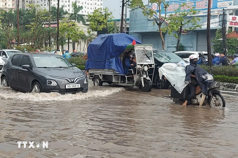  Mưa dông hầu khắp cả nước, Bắc Biển Đông có gió mạnh cấp 6-7 