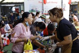 Dấu ấn ngày trở lại: Ấm lòng bữa “cơm nhà&quot; đến với bệnh nhân sau kỳ nghỉ lễ  第27张