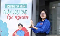  Bán rác thải, gây quỹ giúp bạn khó khăn 